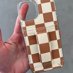 Walli iPhone 13 Case